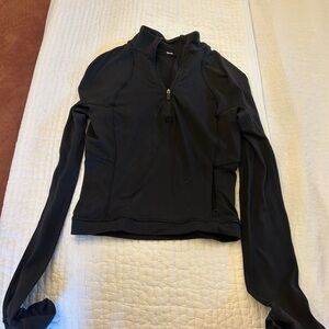 Lululemon black quarter zip